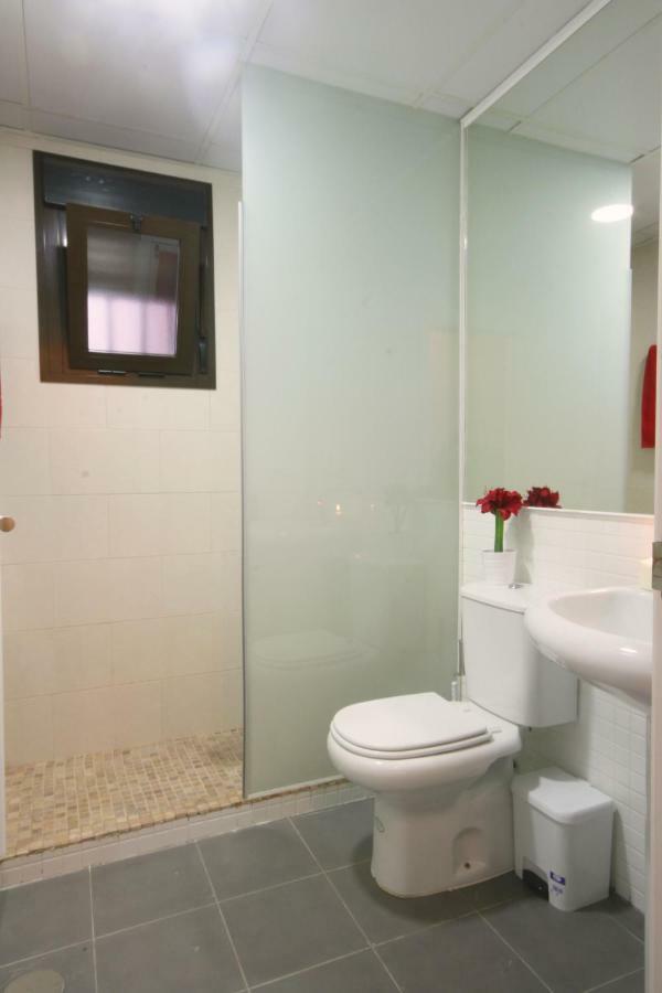 Apartamento Vacacional Carmona Apartment Bagian luar foto