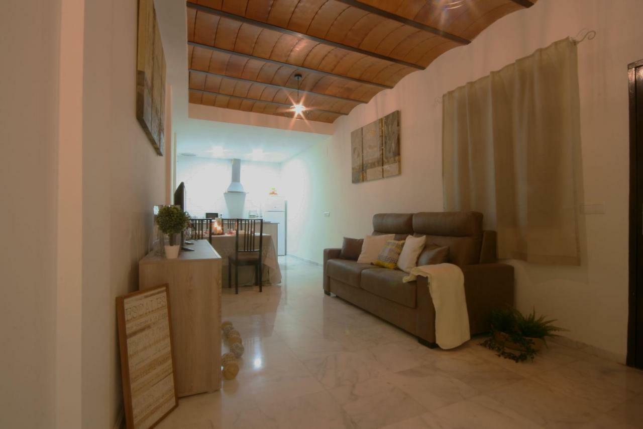 Apartamento Vacacional Carmona Apartment Bagian luar foto